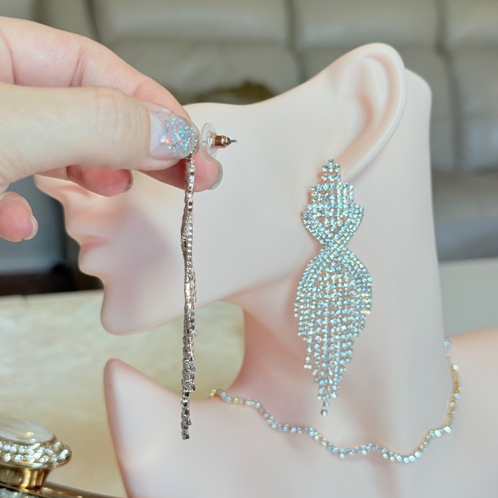 Elegant Silver Crystal Drop Earrings - Picture 5 of 11